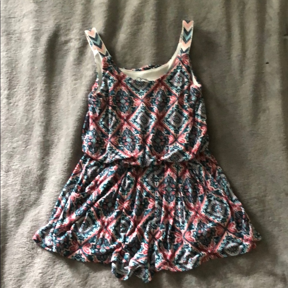 Girls Art Class Target REALLY CUTE size S romper !